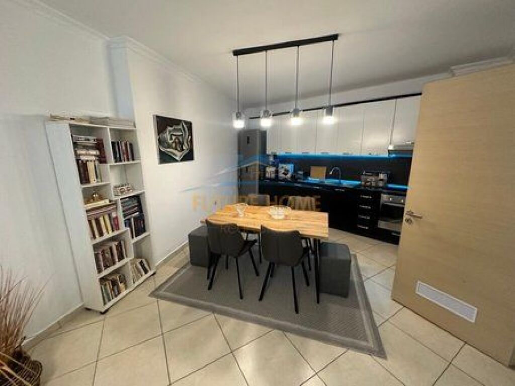 Rent, Apartment 1+1, Port Street, Durres