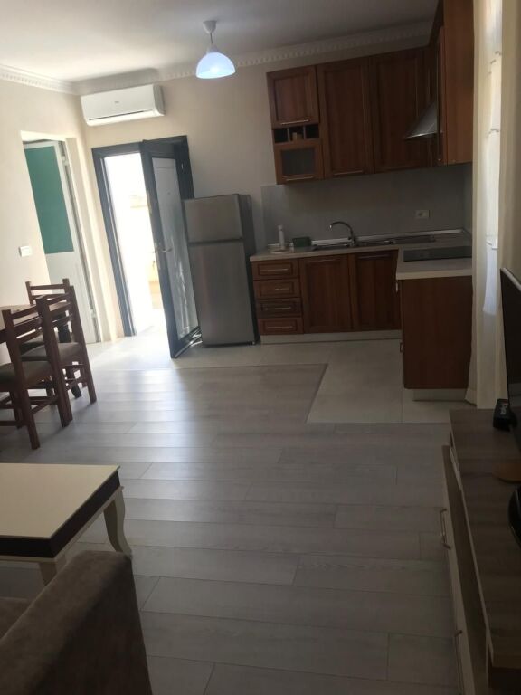CASA PRIVATA IN AFFITTO – VIA TODI SHKURT