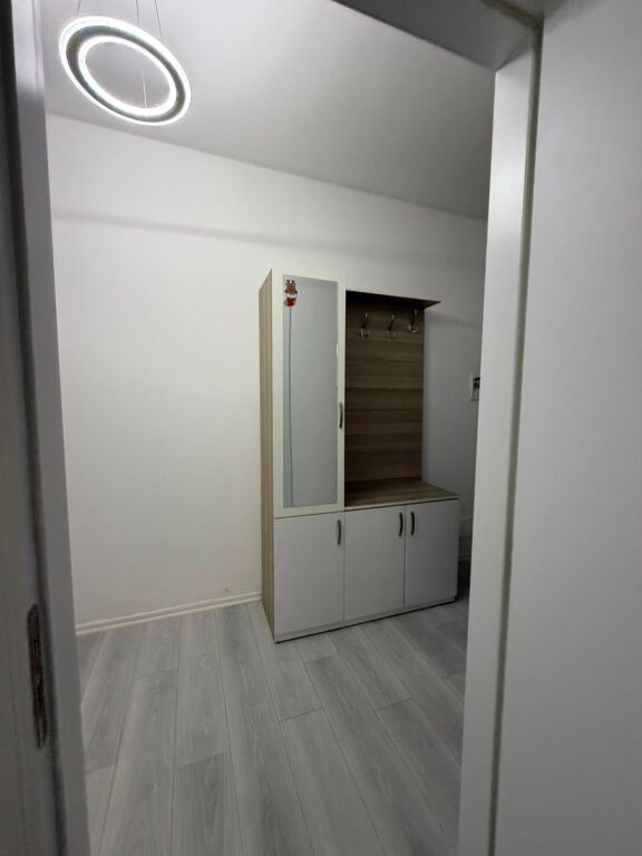 Qera | Apartament 1 + 1 | Rruga 5 Maji | 450 €/muaj