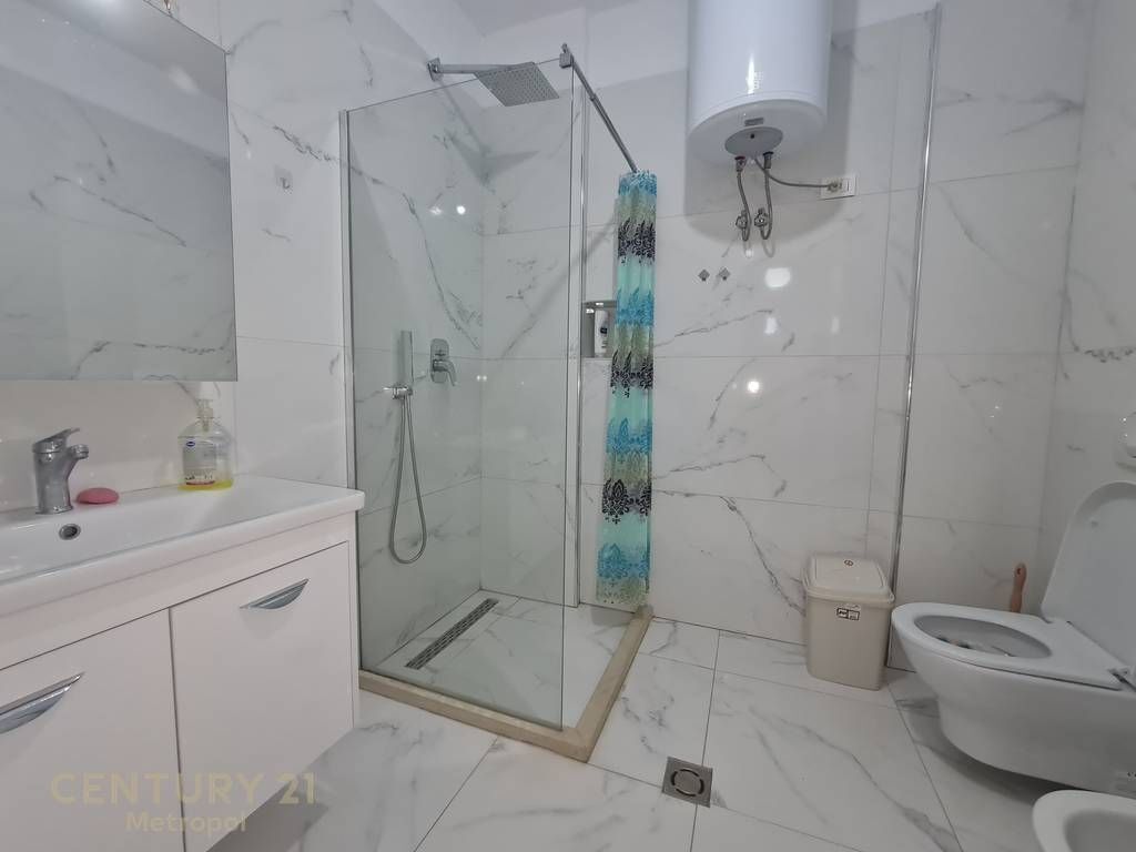 APARTAMENT PER QIRA 2+1-ASTIR! 550 € 50,000 Lekë