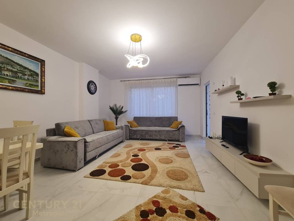 APARTAMENT PER QIRA 2+1-ASTIR! 550 € 50,000 Lekë