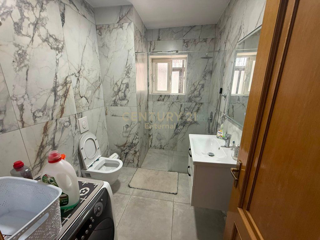 Apartament 2+1 me qera te Kompleksi Karavan 600 € /Muaj