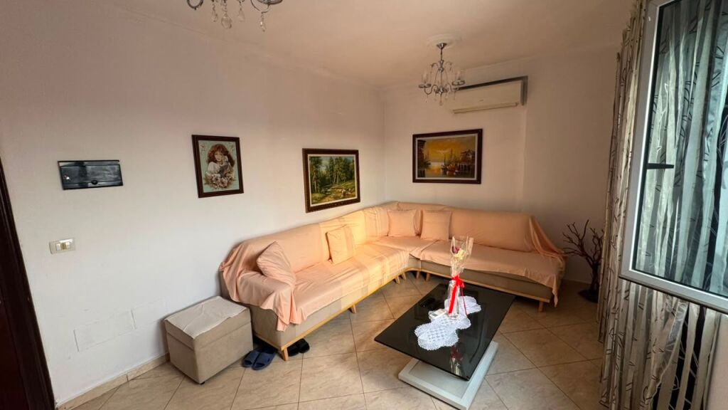 🏡 Jepet me Qera Apartament 2+1+2 – Përballë Ministrisë së Drejtësisë