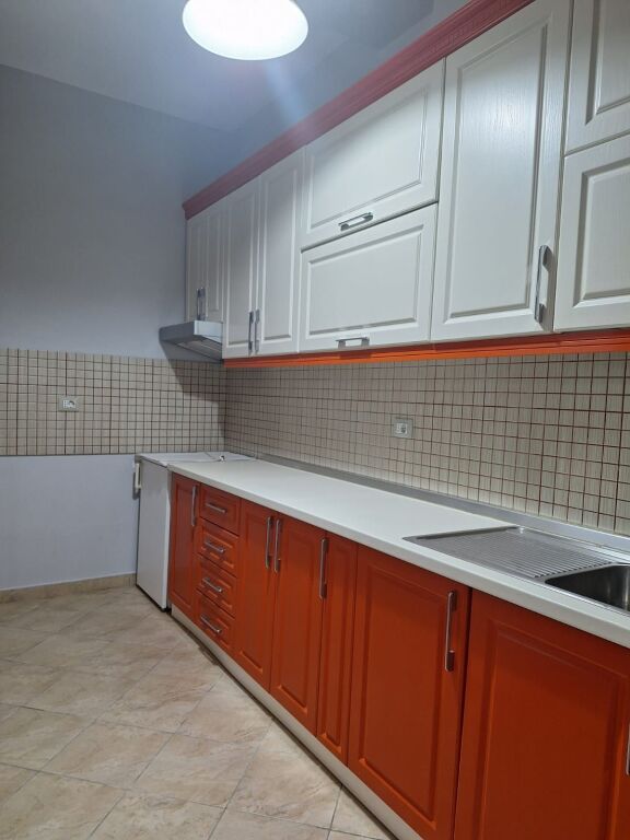 🏡 Apartament 1+1 me qera (jepet dhe per biznes)  📍Kodra e Diellit, Rruga Shkëlqim Fusha