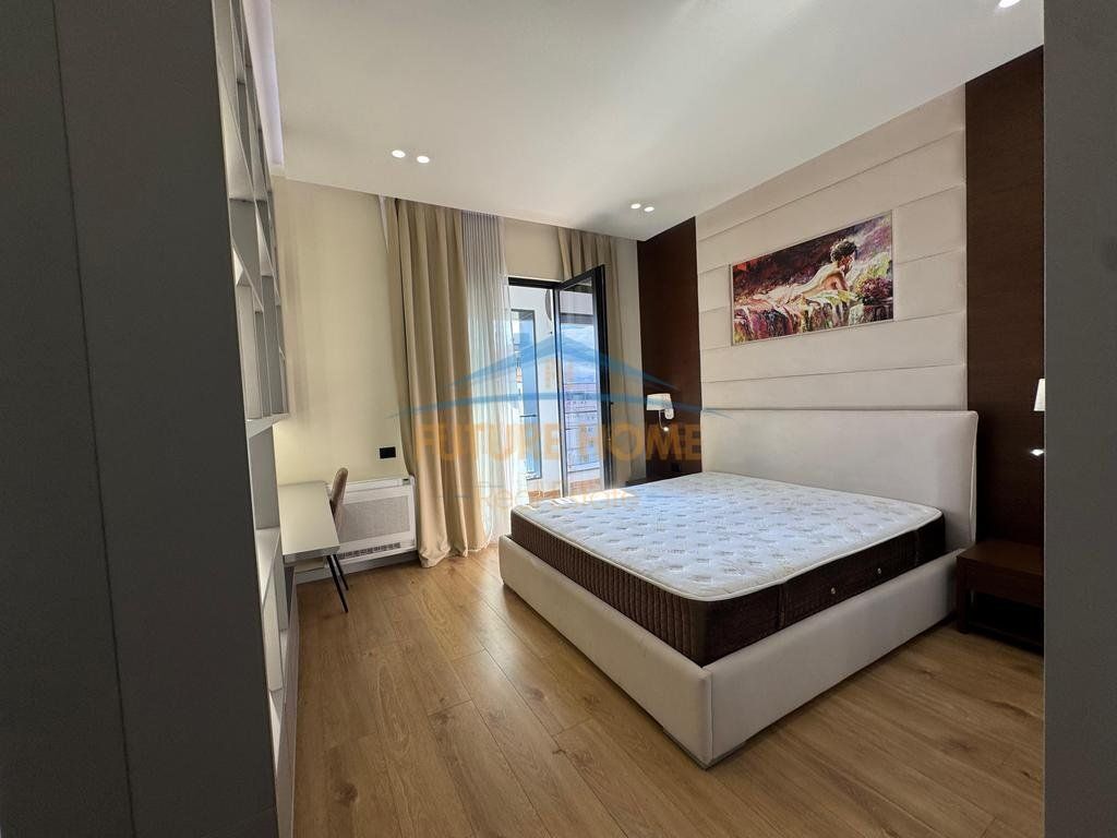 JEPET QERA APARTAMENT 1+1 SQUARE 21 RRUGA E KAVAJES