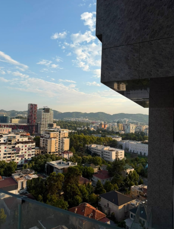 Zyrë  500 m² me Qira  Downtown One, Kati 15, Tiranë