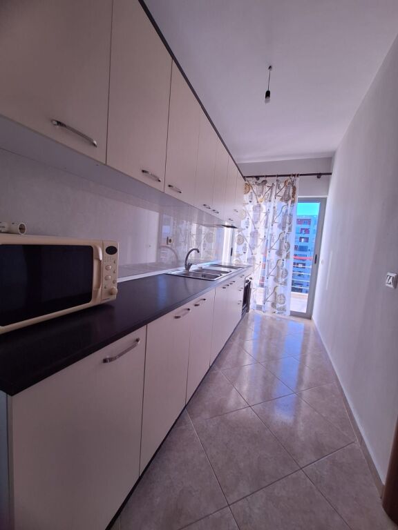 🏡 Apartament 2+1 me qera  📍Astir, pranë 2 Palmat