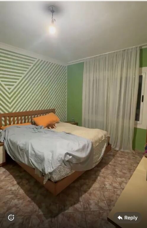1+1,kat 4 ekzistues,te ish restorant durresi,400 mije leke