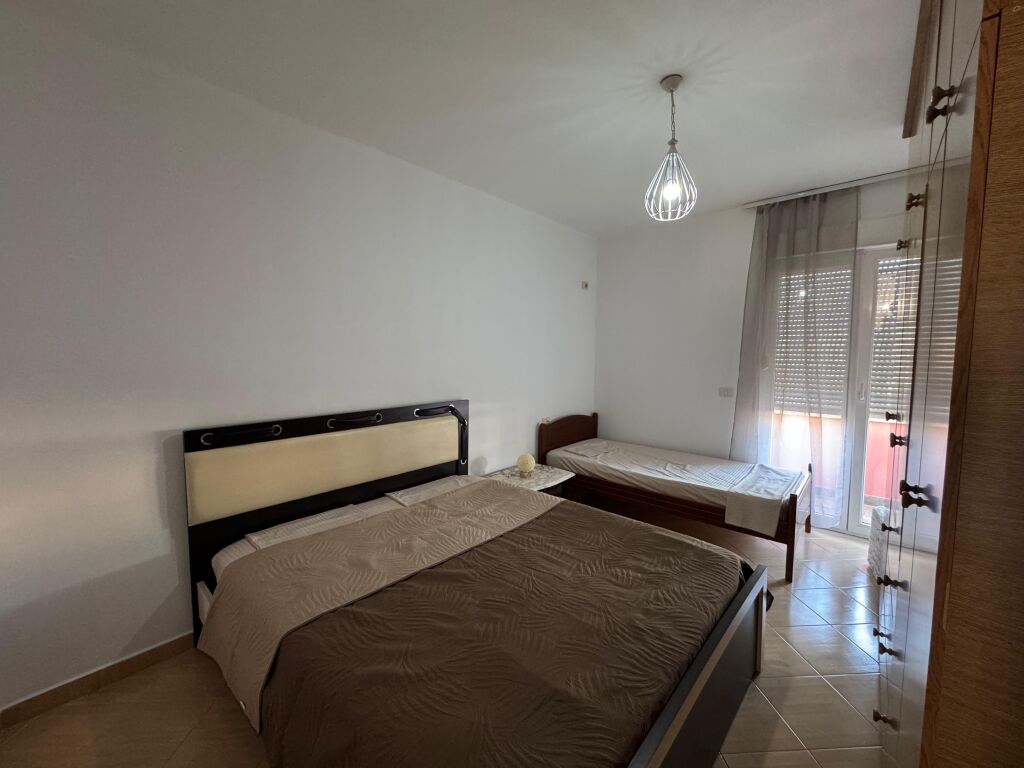 Apartament 2+1 me qira pas Ambasades Amerikane