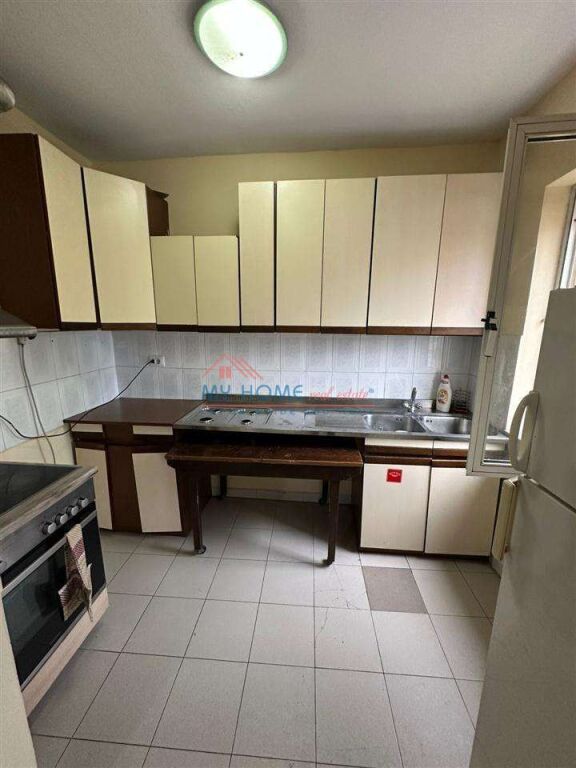Appartamento 2+1 in affitto Boulevard Zogu i Pare a Tirana