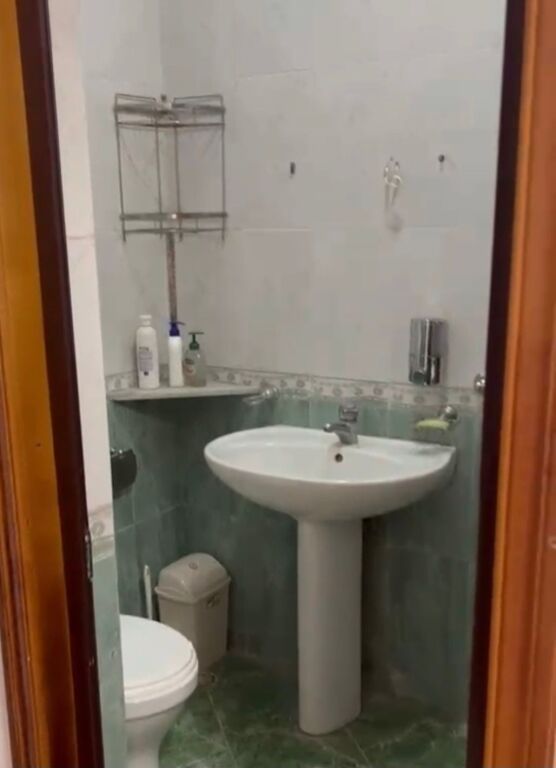 Jepet me qera Apartament 3+1 ne Don Bosko