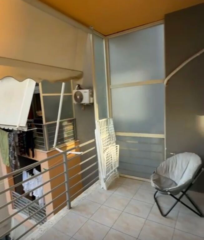 Shitet apartament 2+1 ne Astir