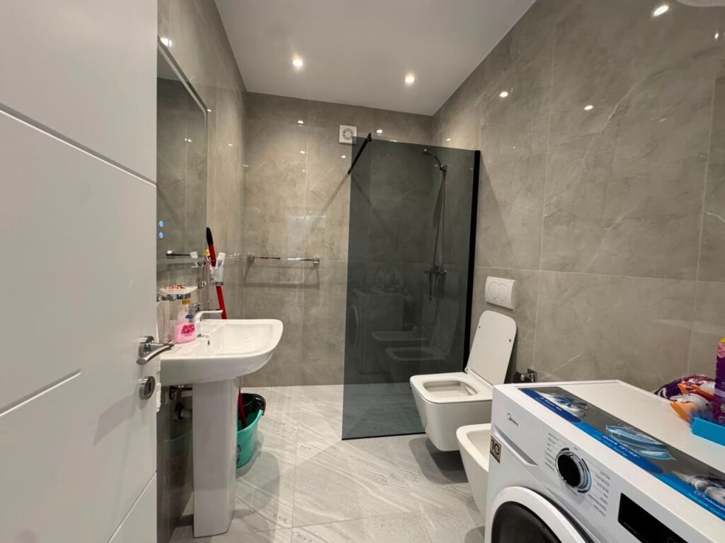 Qera, Apartament 1+1, Jordan Misja, Tirane . Empire72634