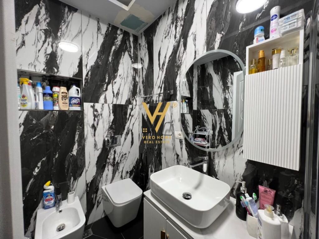 SHITET APARTAMENT 1+1+BLK NE XHAMLLIK 165.000 EURO