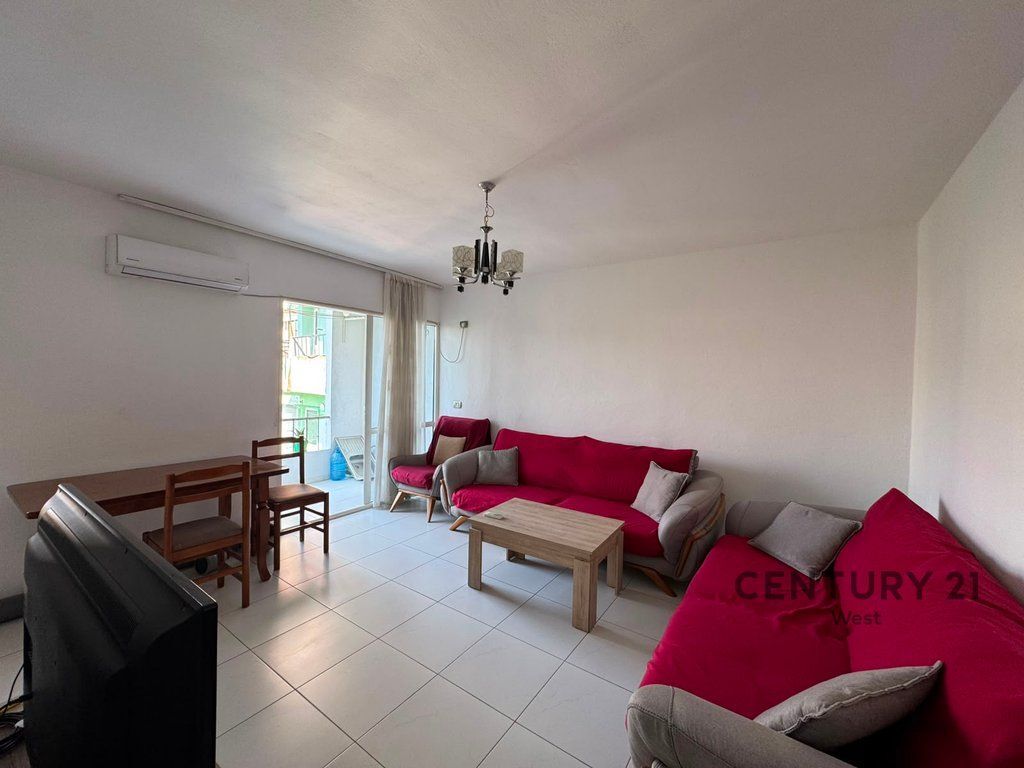 Appartamento 3+1 in affitto in Via Bardhyl 600 € /Mese