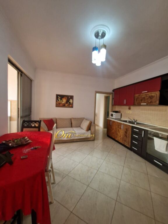 JEPET APARTAMENT ME QERA 2+1, RRUGA FORTUZI