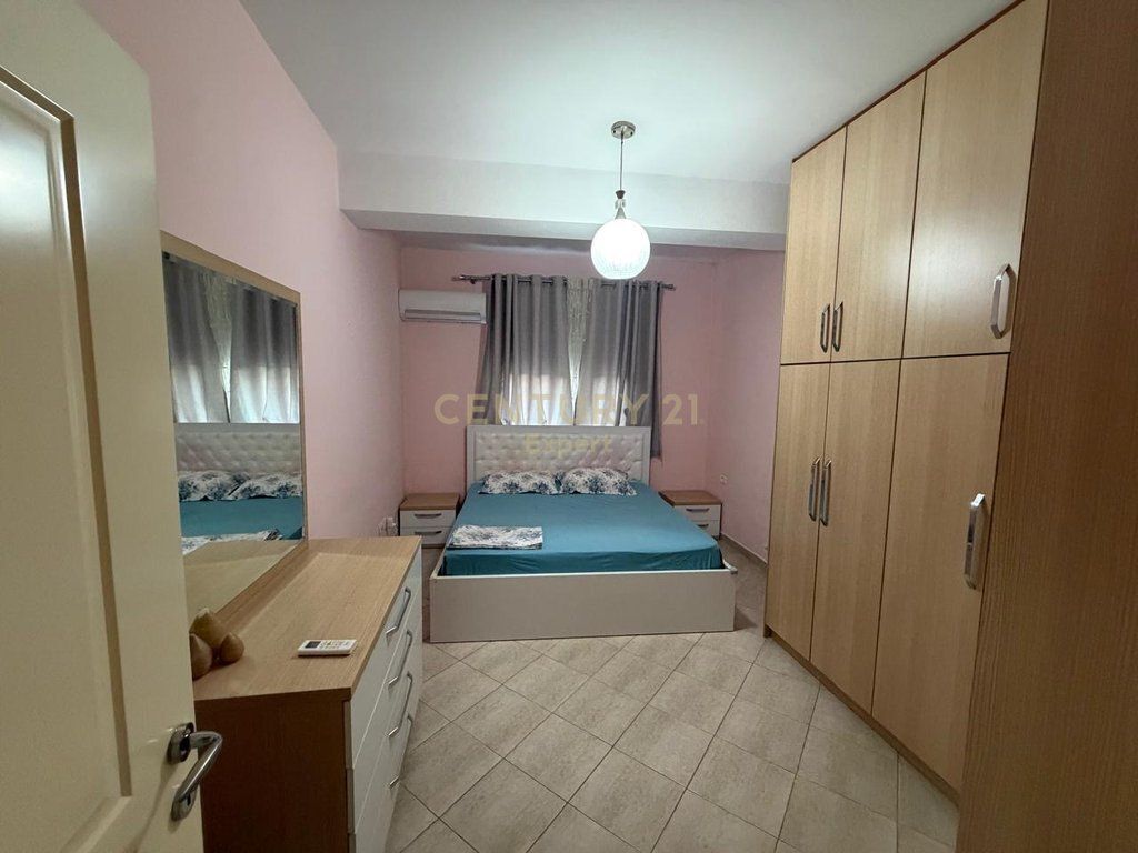 SHESIM APARTAMENT 2+1 TEK LIQENI I THATE (PA MALORE) 200,000 € 20,000,000 Lekë