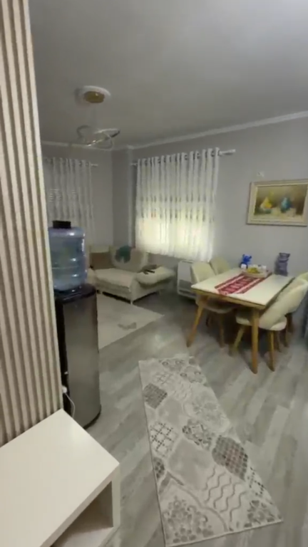 Apartament 2+1+2 per qera tek Pallatet e Verdha !