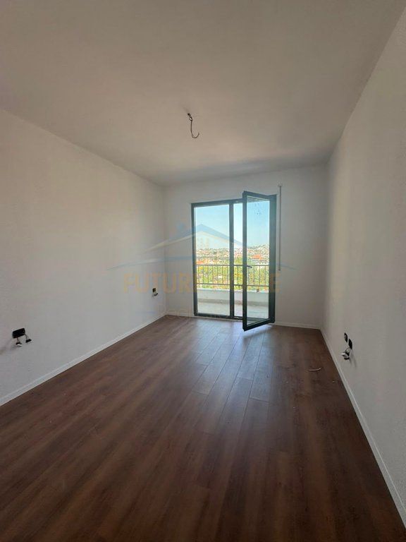 SHITET APARTAMENT 1+1 KOMPLEKSI LATIFI KINOSTUDIO