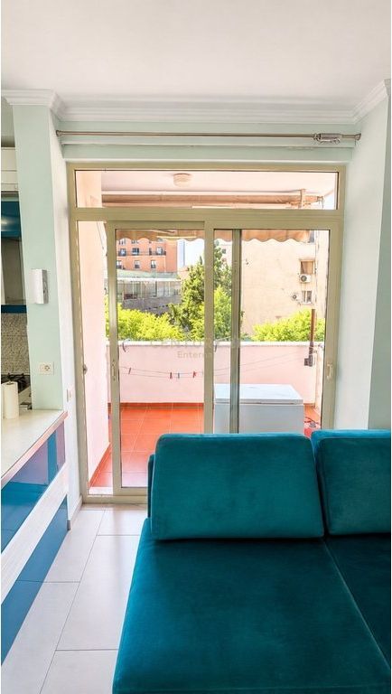 Ish Tregu Elektrik - Jepet Me Qera 2+1+2 Modern Me Ashensor + 🅿️ Perfshire 750 € /Muaj 75,000 Lekë /Muaj