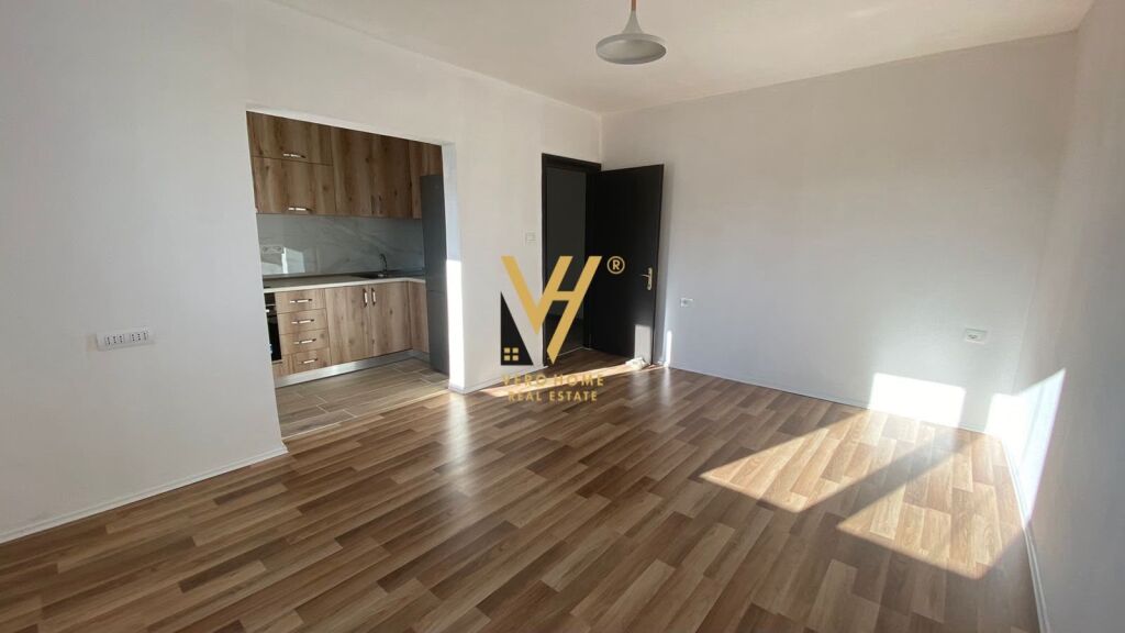 JEPET APARTAMENT 1+1+BLK ME QERA TEK ALI DEMI 40.000 LEKE