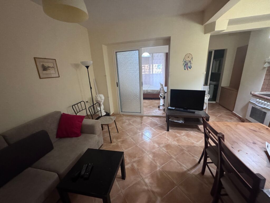 Affittasi appartamento 1+1+balcone a Myslym Shyri