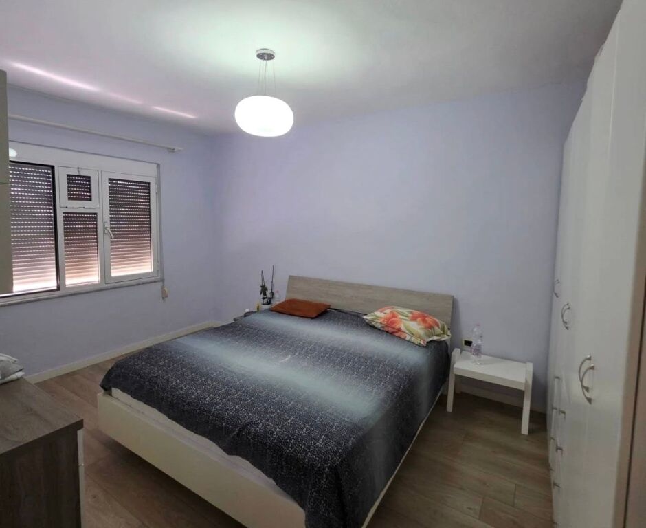 Apartament 2+1 me qira tek Garda ne Bllok