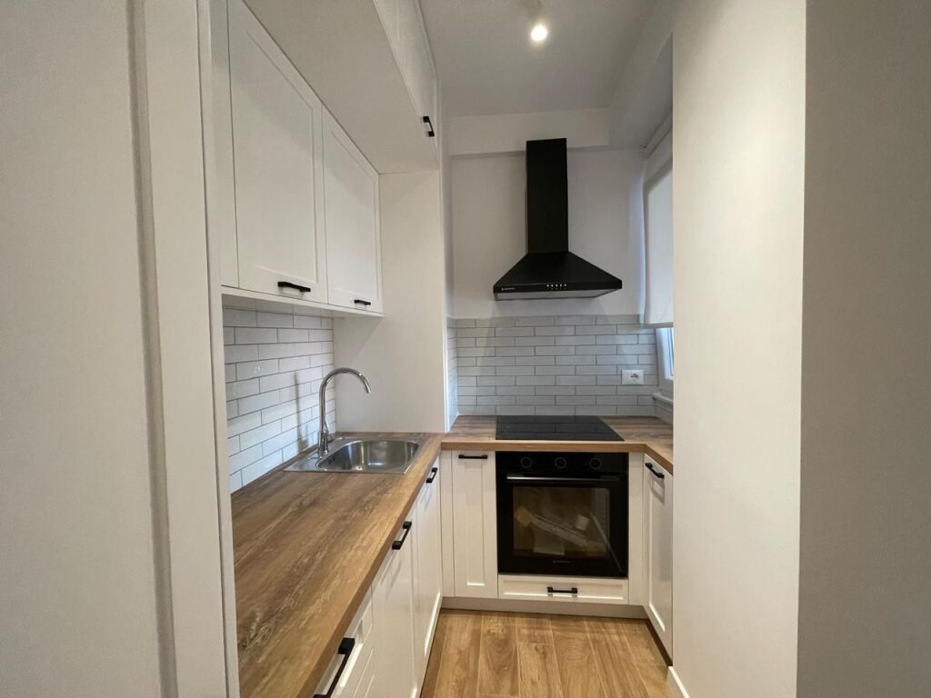 Apartament 1+1 per qera te sheshi willson