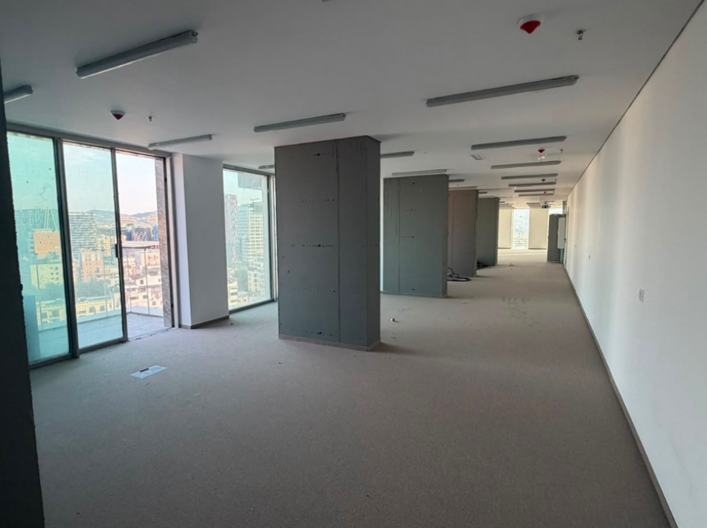 Zyrë  500 m² me Qira  Downtown One, Kati 15, Tiranë