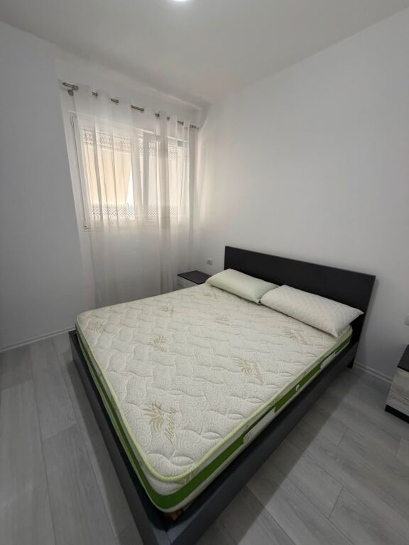 Qera | Apartament 1 + 1 | Rruga 5 Maji | 450 €/muaj
