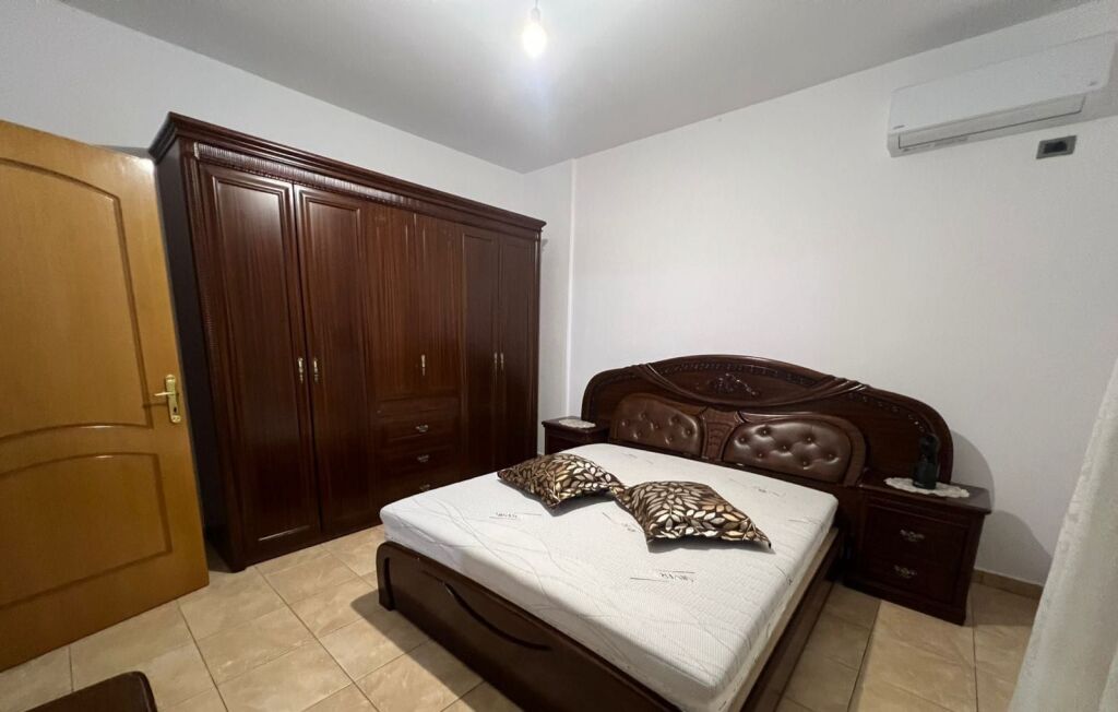 Appartamento 1+1+1 con Veranda in Affitto