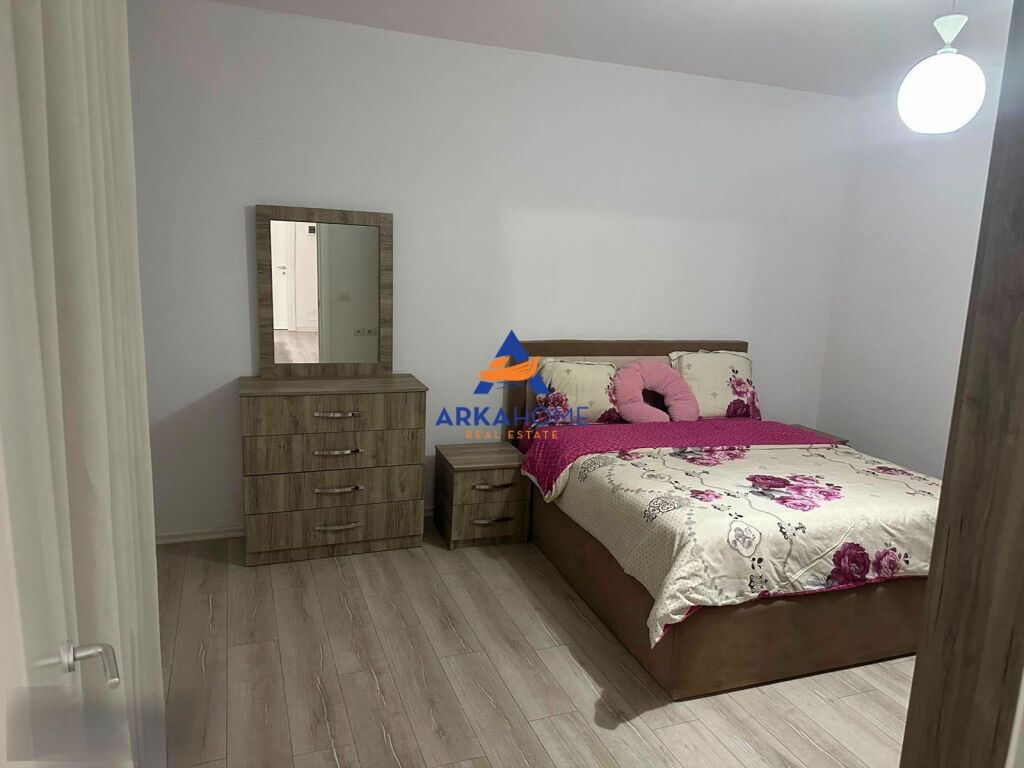 AFFITTASI APPARTAMENTO 1+1+BALCONE IN "CENTRO, VIA HAXHI HYSEN DALLIU" 60000 LEK