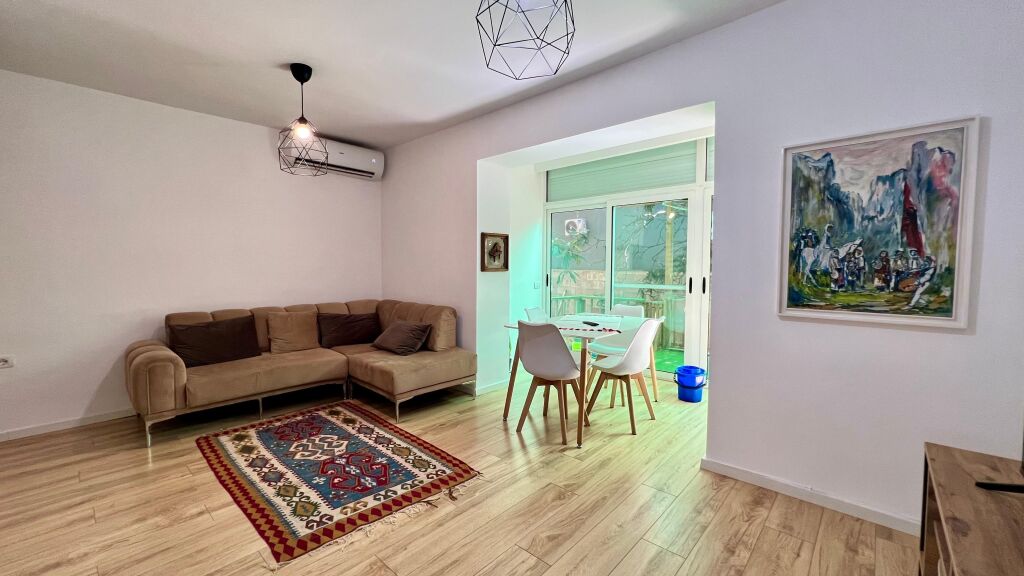 # FOR RENT: 2+1 Apartment 📍 Myslym Shyr (Near the Police Directorate) – ALL 65,000/Month – 1st Floor – 80 m² – Fully Renovated – Very Convenient Access