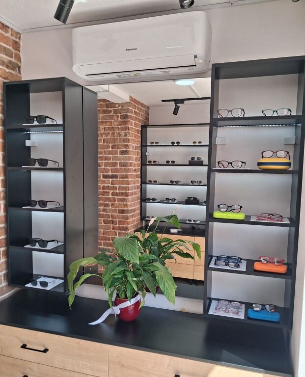 Shitje | Biznesi | Rruga e Durrësit | 25000 €
