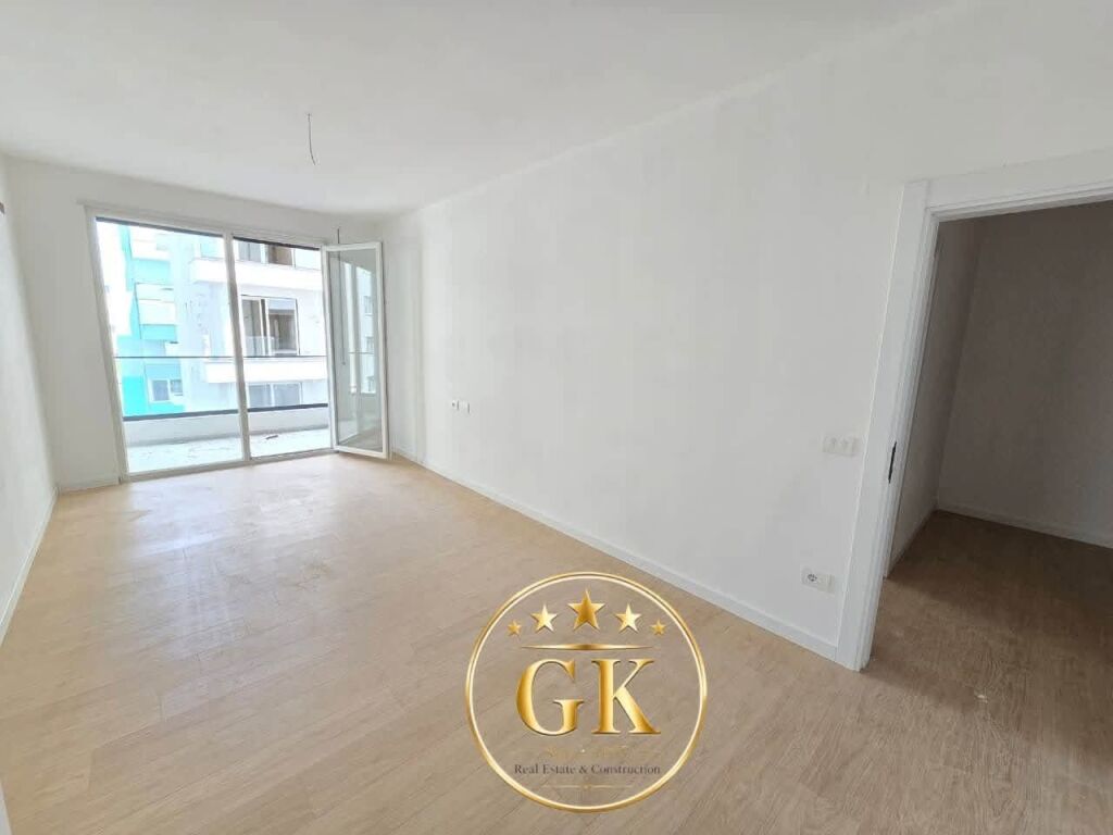 SHITET 1+1 me Ballkon • 1400€ / ㎡ ✅ • VM Residence 📍