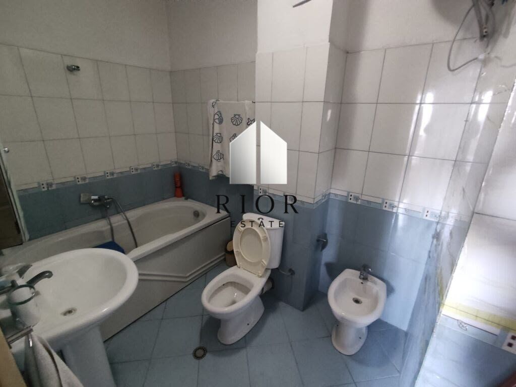Appartamento in Affitto | Via Fortuzi | 2+1 | 700 €/Mese