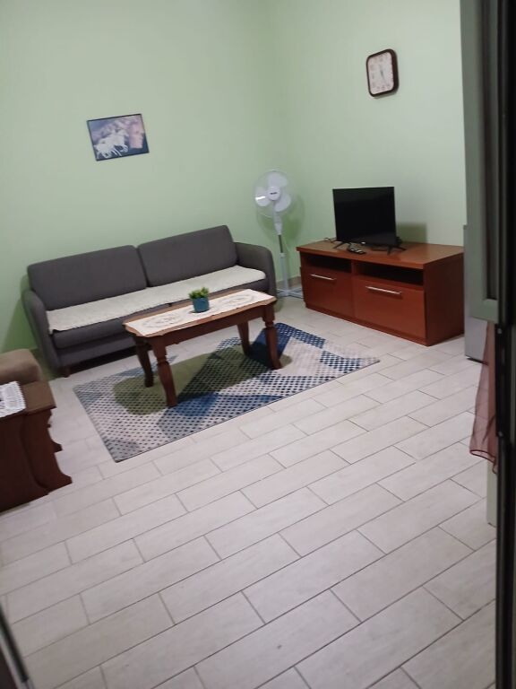 House FOR Rent 2nd Floor