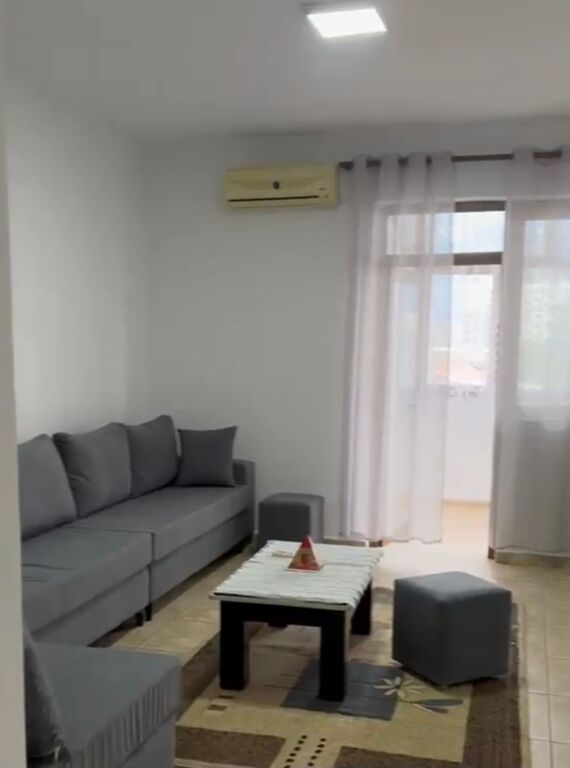 Jepet me qera Apartament 3+1 ne Don Bosko