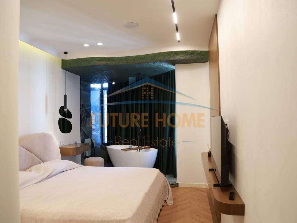 SHITET APARTAMENT 2+1+2 ASTIR