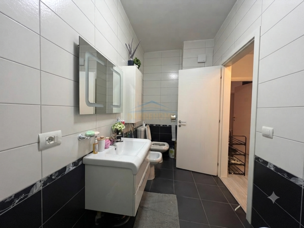 Rent Apartment 2+1+2+Parking Space, Yzberisht, Tirane