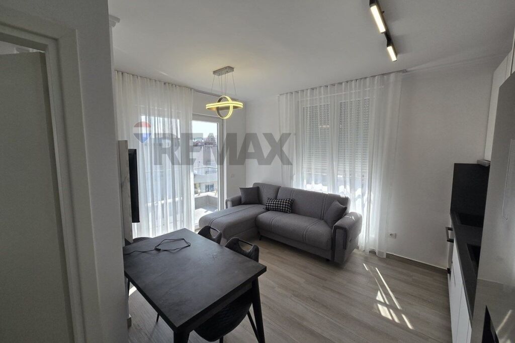 Apartment 2+1 for rent at New Boulevard