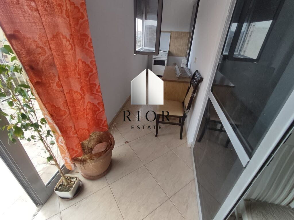 Appartamento in Affitto | Via Fortuzi | 2+1 | 700 €/Mese