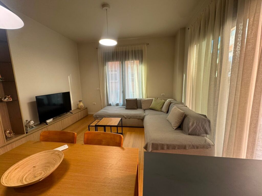 Apartament 2+1, Rruga e Kosovareve!