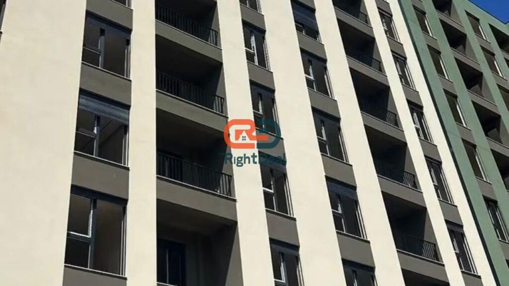 OCCASION In Paskuqan, Apartment 2+1+2 for Sale, Near the Great Ring Road and with Immediate Access to 5 Maji Street!