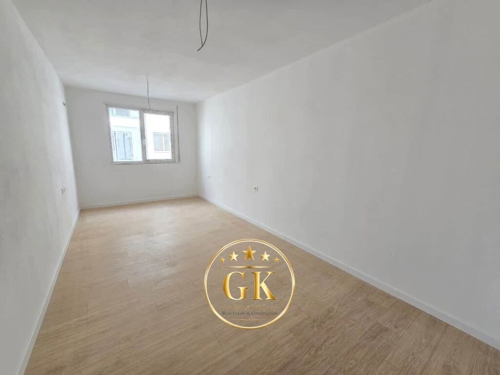 SHITET 1+1 me Ballkon • 1400€ / ㎡ ✅ • VM Residence 📍
