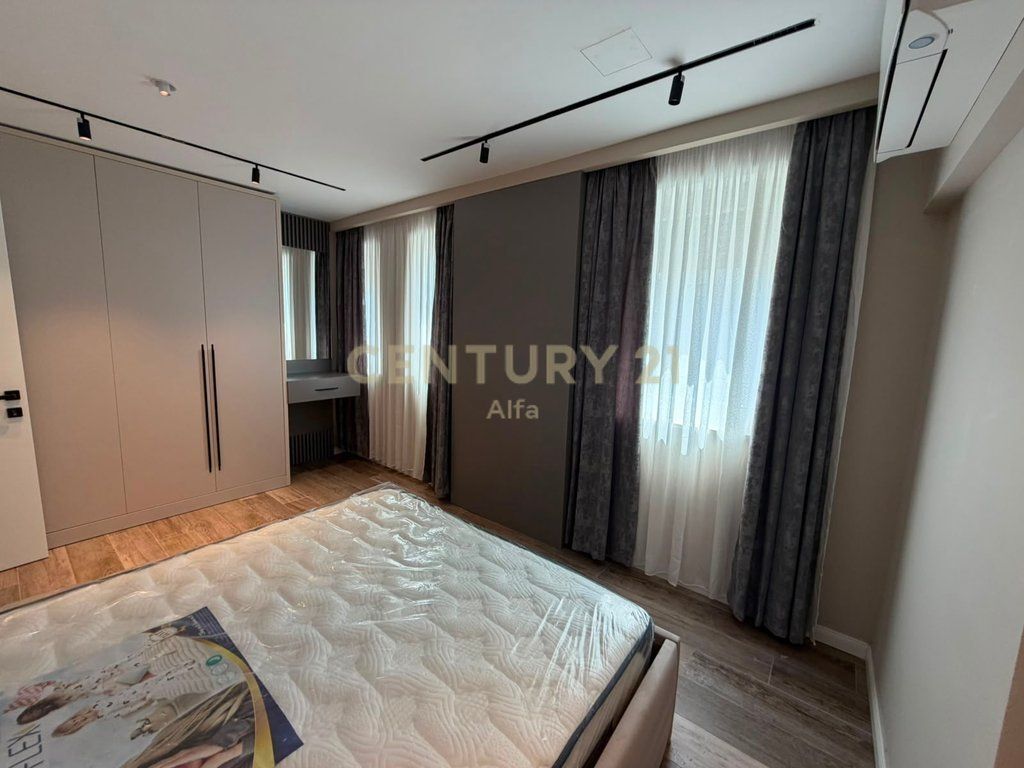 Apartament Premium 1+1 me Post Parkimi – Donika Center