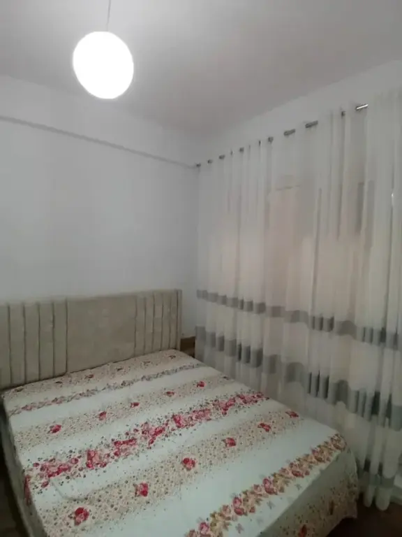 Jepet me qira apartament 1+1 – Ali Demi