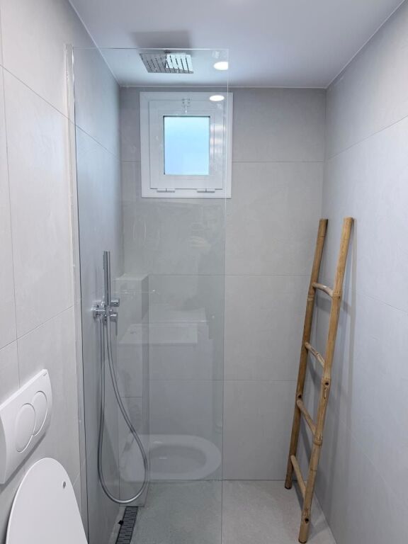 Qera | Garsoniere | Rruga 5 Maji | 300 €/muaj