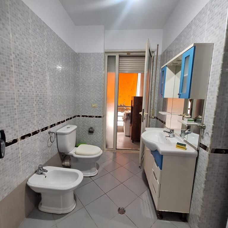 Affittasi appartamento 2+1 presso St Trenit, via Karl Gega