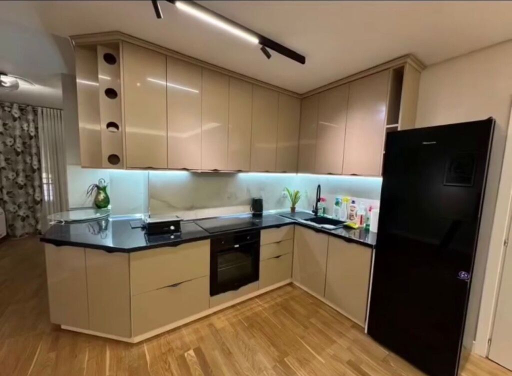 Apartament 1+1 me qira tek Pavaroti tek Kopshti Botanik